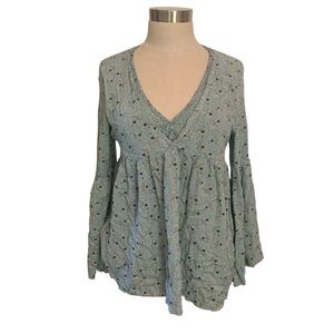 2love floral bell sleeve blouse